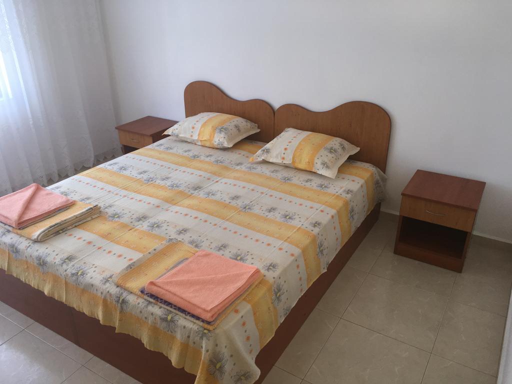 Къща За Гости Кадиеви Primorsko Extérieur photo